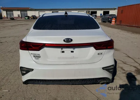 2021 Kia Forte Ex z USA, uszkodzony, nr VIN 3KPF54AD9ME297254